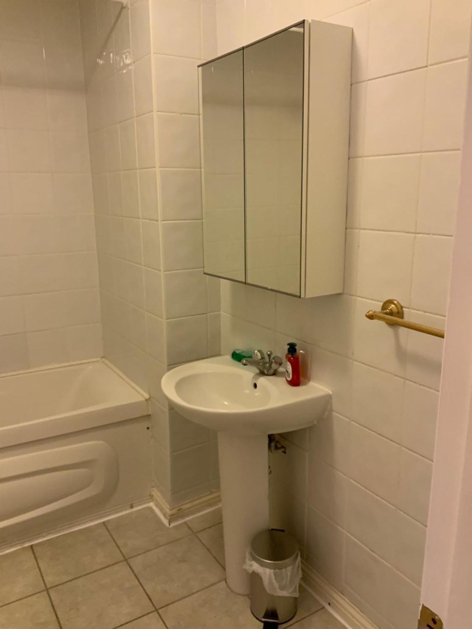 Quite And Cozy 2 Bedroom Apartment غالواي المظهر الخارجي الصورة