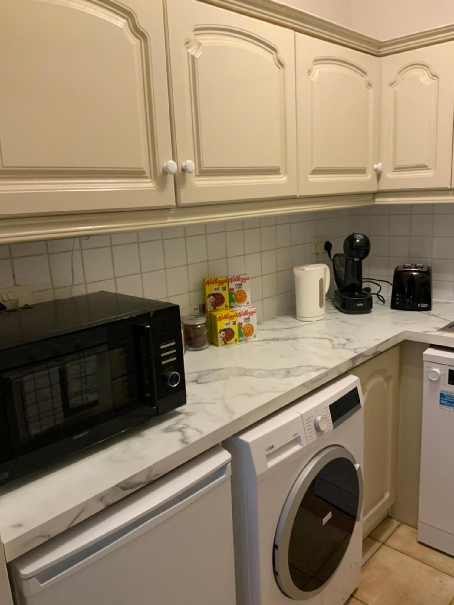 Quite And Cozy 2 Bedroom Apartment غالواي المظهر الخارجي الصورة