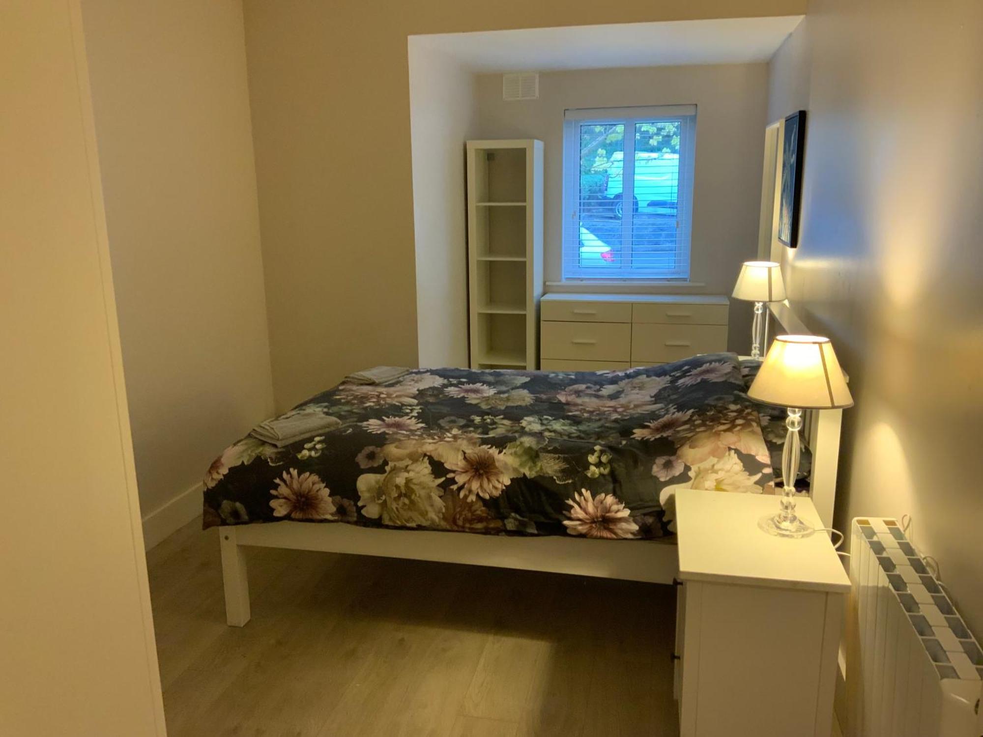 Quite And Cozy 2 Bedroom Apartment غالواي المظهر الخارجي الصورة